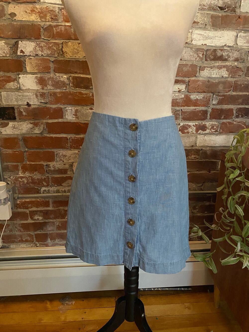 Gap Denim Button Front Skirt Size 6 Light Wash Jean Skirt